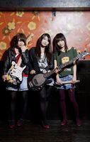 日本マドンナ“バンドやめろ”のMV、YouTubeにアップ