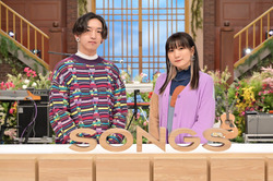 YOASOBI、『SONGS』初登場。“ラブレター”、“大正浪漫”、“ツバメ”をテレビ初披露