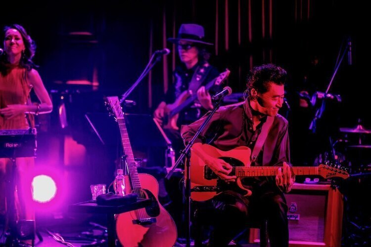桑田佳祐、新作EPの映像特典発表。Blue Note Tokyoでの無観客配信ライブを全編完全収録